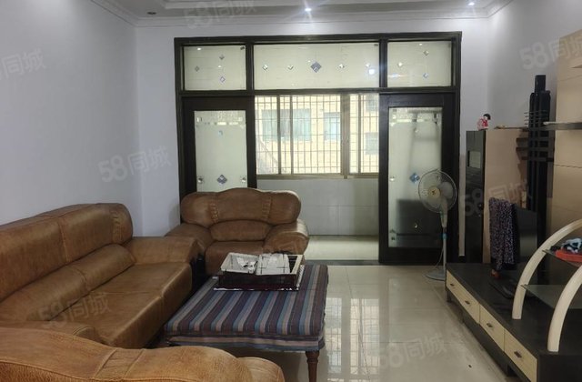 滨江小区4室2厅176.78㎡55万二手房图片