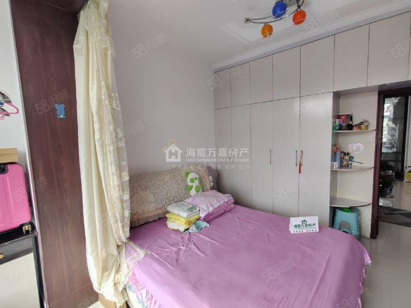 滨海C区3室2厅1卫87.5㎡南北16万
