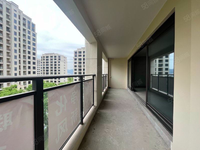 【10图】樾千山大平层 出门即是轻轨,碧桂园金茂金科樾千山-重庆58