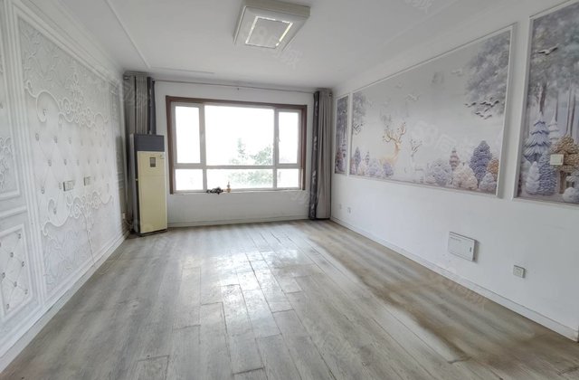 急售急售！！民生东边户 带车位储藏室 三室两厅两卫