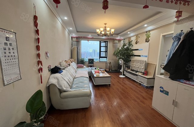 急售，百合新城精装修 带储藏室小高层2梯2户品质小区人车分流