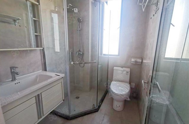 合一中央城4室2厅129.41㎡75万二手房图片