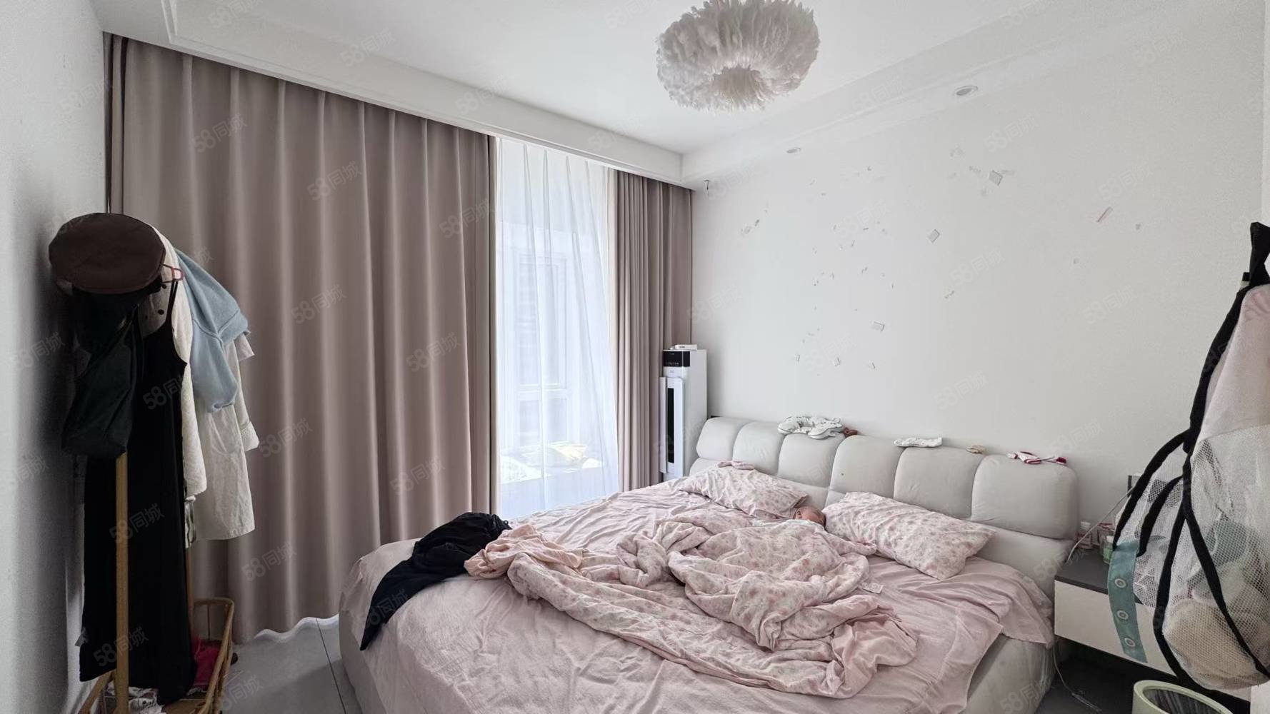 合景泰富云湖天镜3室2厅2卫110㎡南北73.8万