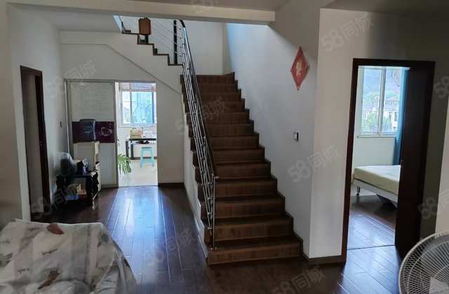 新纪元小区3室3厅192㎡51.8万二手房图片