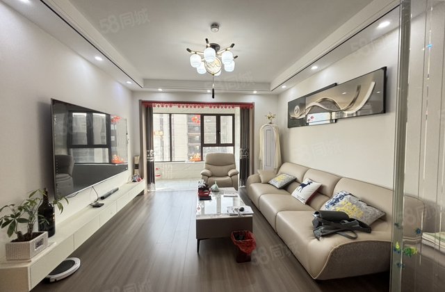 双阳台 国岳府 电梯三居 精装修