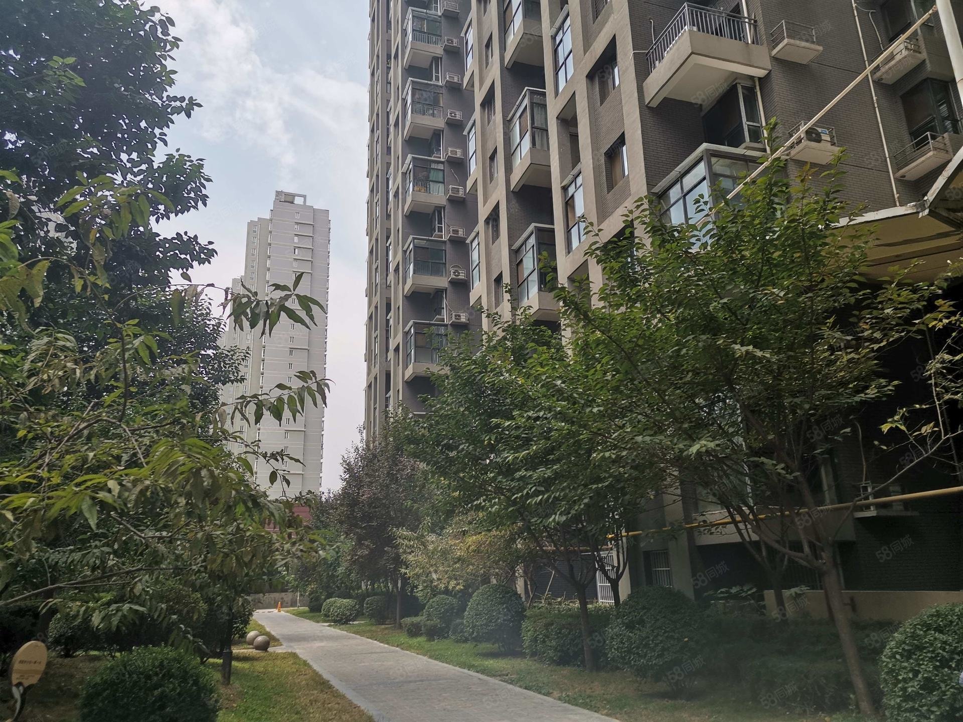 公园壹品 小3室 价位合适 满三满二可按揭