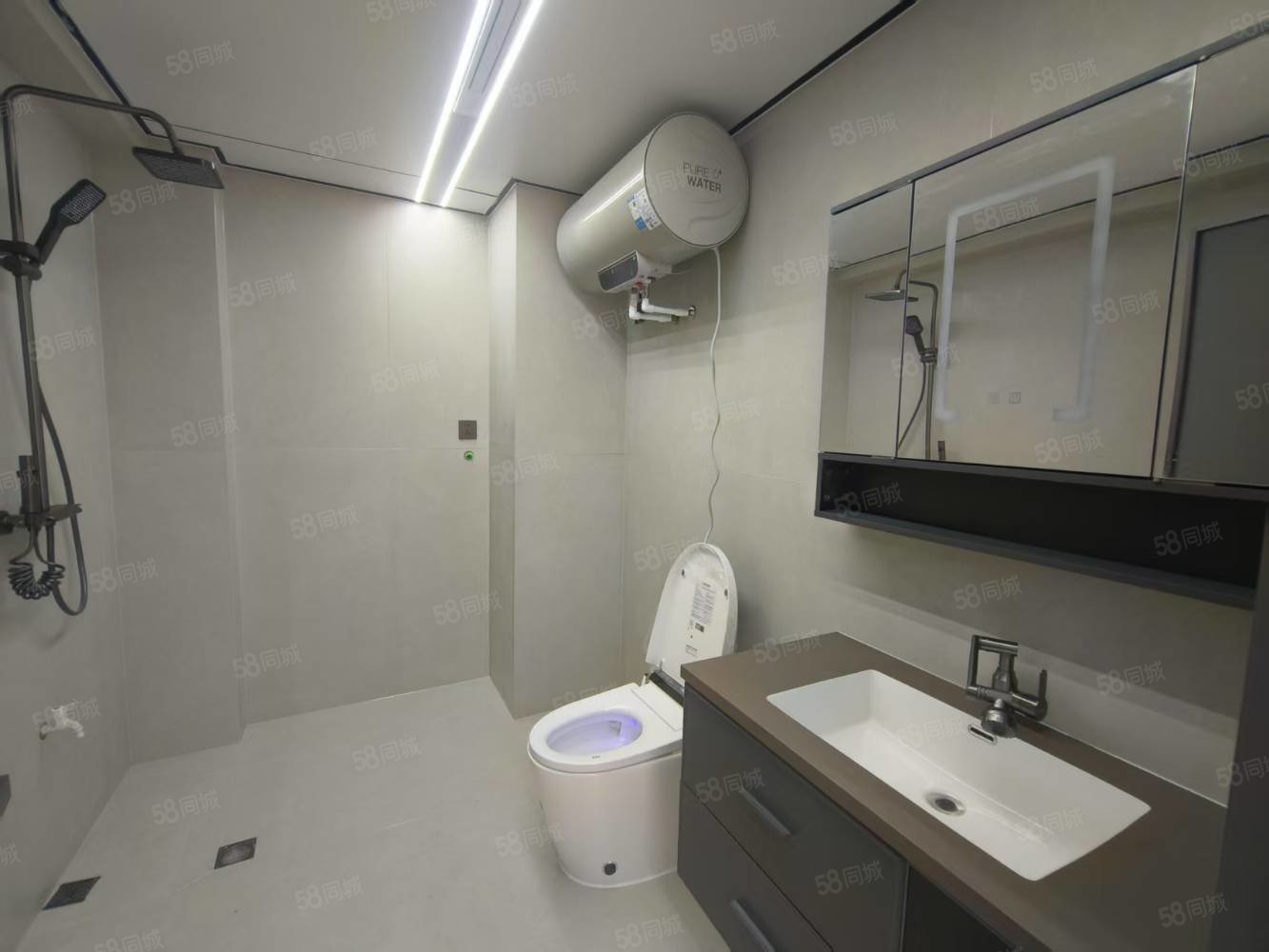 大业金河湾3室2厅2卫126㎡南北62万