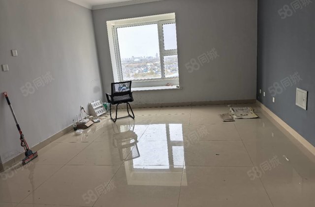 老文轩电梯精装三室两厅边户好楼层，新证，诚心卖看房方便