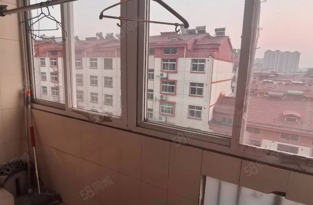 天和花园顶复急售带车库，上下170平。随时看房