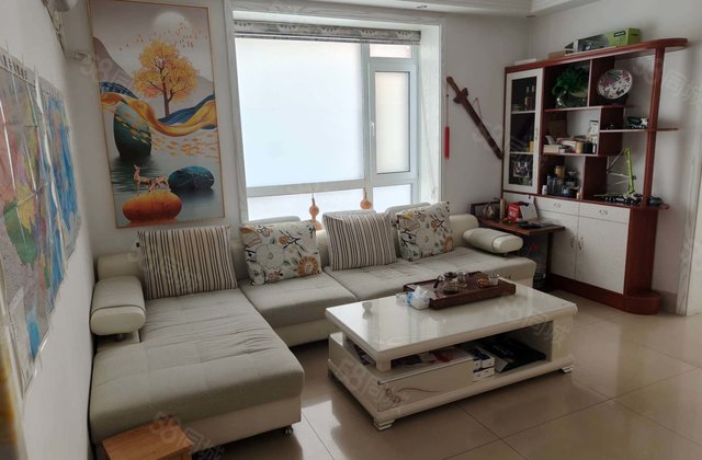 三院附近，孝心一楼三室东边户，带车库，车位免大税