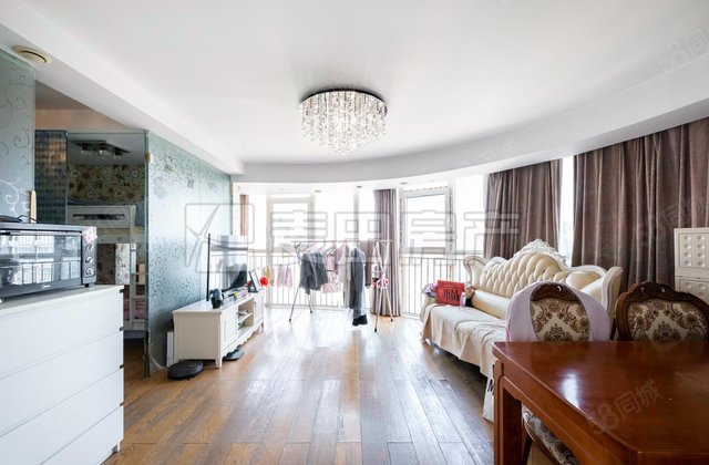 新景家园(东区)2室1厅95㎡800万二手房图片