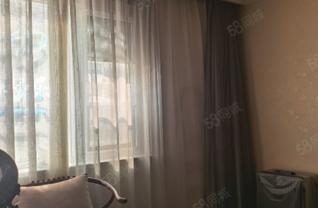 新媒体绿都2室1厅81.21㎡150万二手房图片