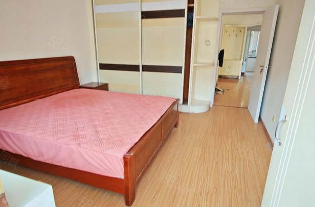 公园 河东   东关瑞府 明星小区 东边户 停车方便