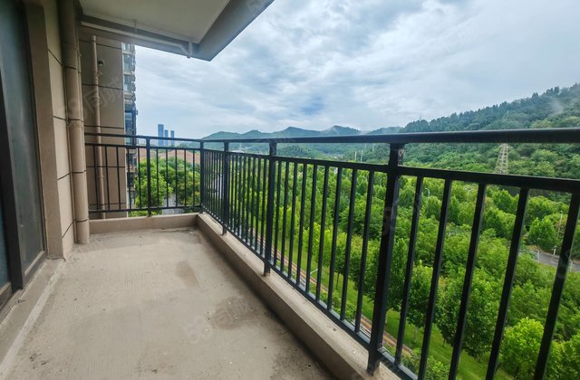 碧桂园伯爵4室2厅142㎡82万二手房图片