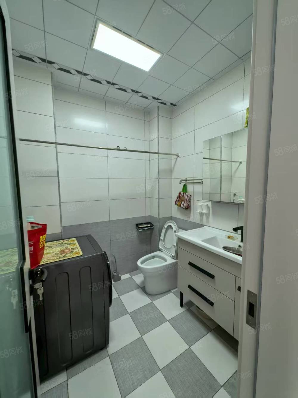 康裕新苑3室2厅2卫160㎡南北125万