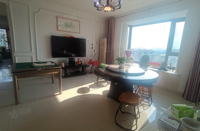 低价出售铁塔华港顺河城 精装可拎包入住 刚需小三居