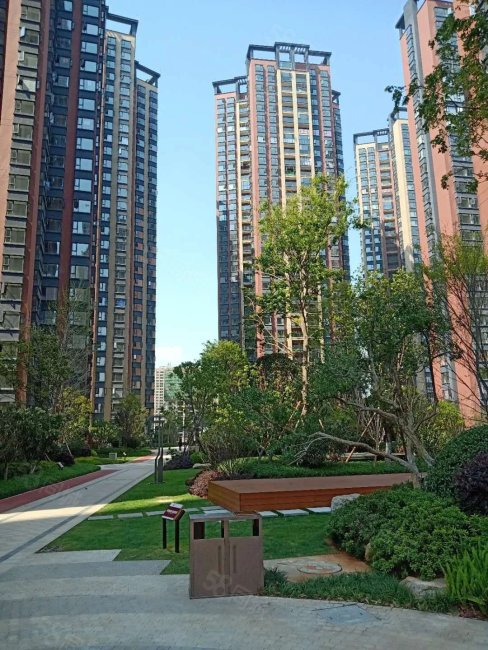 润城五区 3室2厅 180万 电梯房 108平 诚意买房!