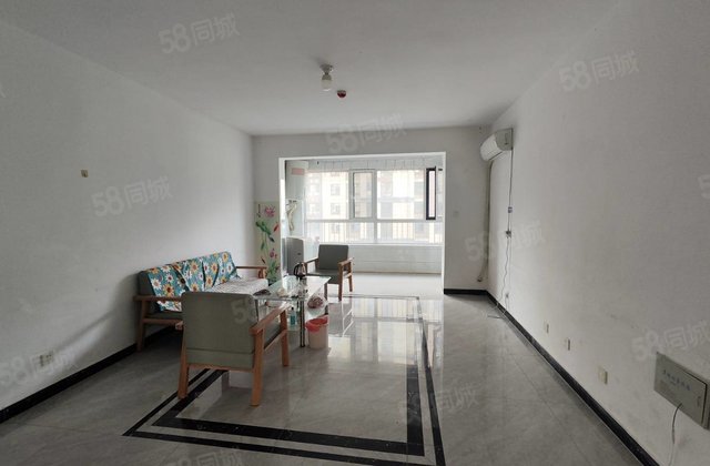 急售电梯洋房 三叶草户型 紧邻二中 送车位储藏室 免大税