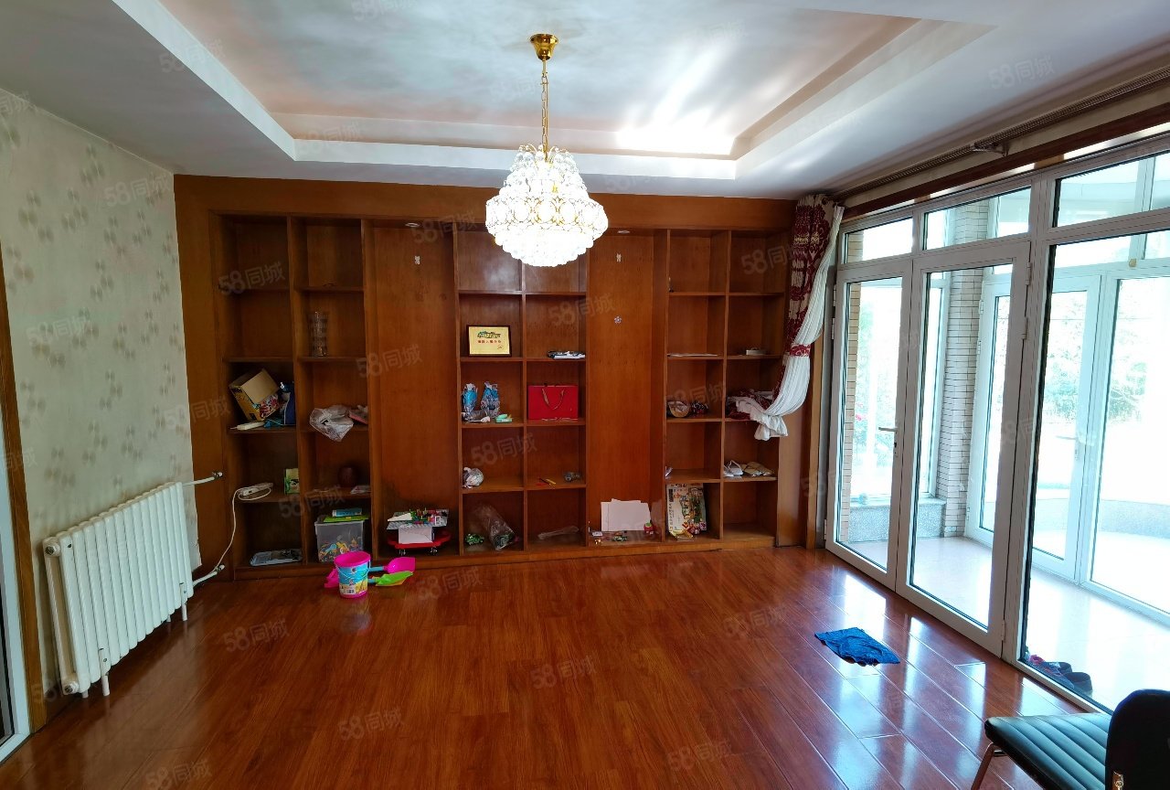 碧水莊園4室2廳3衛(wèi)325㎡南北2500萬