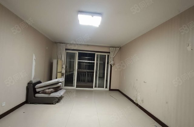 医疗配套成熟 得房好 产权清晰 出行方便 双卫 满二