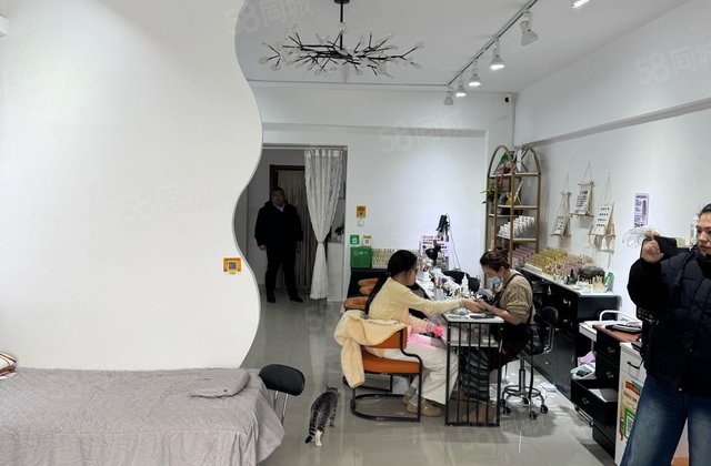 诚意出售 新东方国际 中间好楼层 商业配套成熟 合适可谈