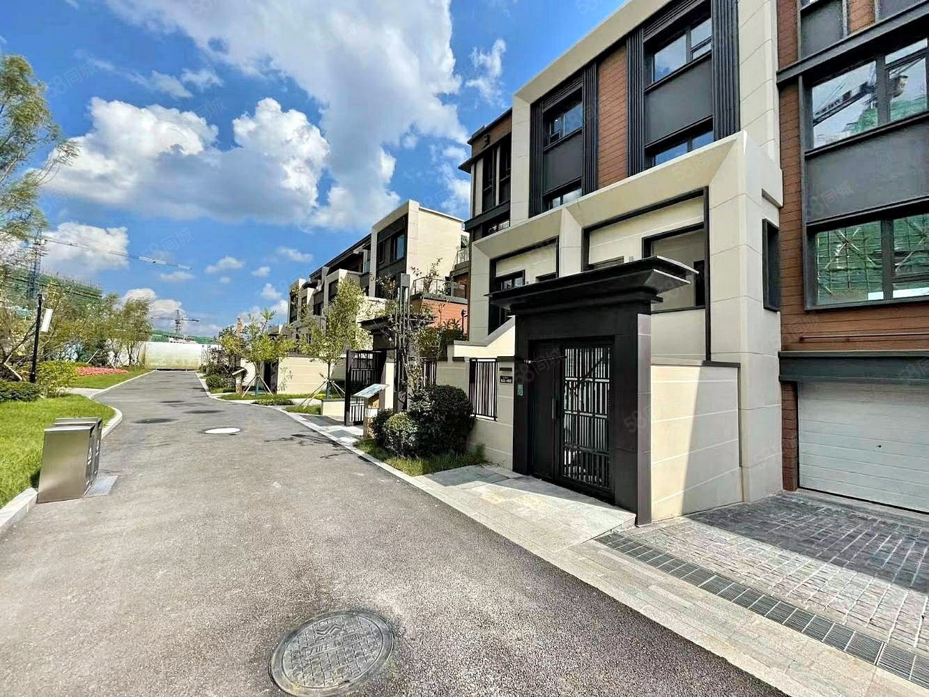 力旺林溪湖精装两室户两厅户型即住房主着急卖