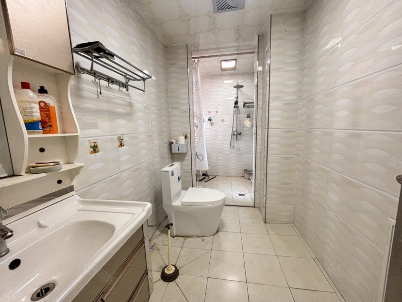 中瑞领航城3室2厅1卫108㎡南北63.8万