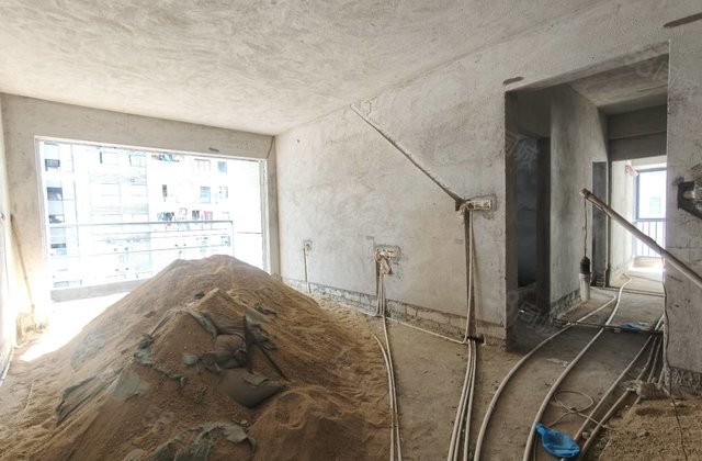 永盛明珠4室2厅123.47㎡49.1万二手房图片