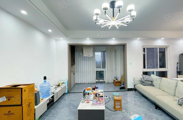 九龙仓时代上城3室2厅122.66㎡182万二手房图片