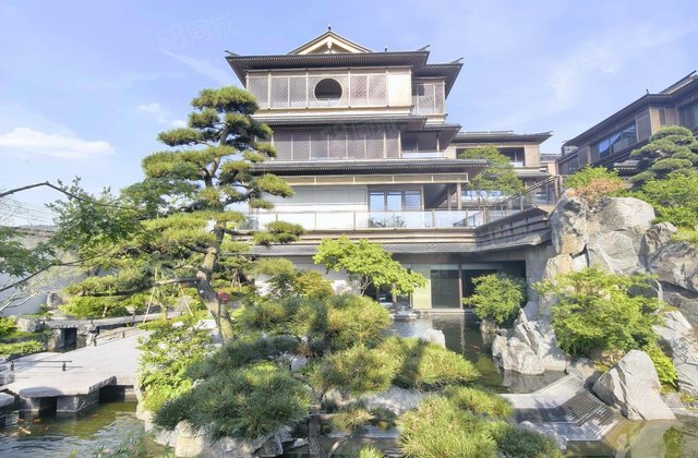 王府井商务公寓4室2厅84.6㎡63.7万二手房图片