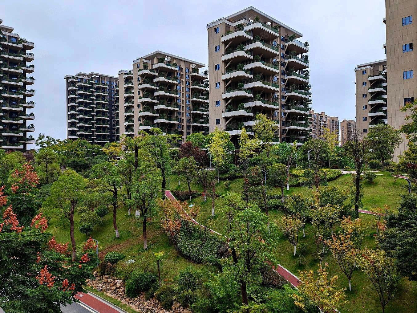 福天藏郡院子毛坯3房小区环境好人车分流好楼层出价就卖