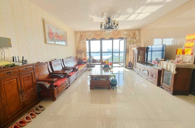 骋望骊都(北区)4室2厅187.36㎡125万二手房图片