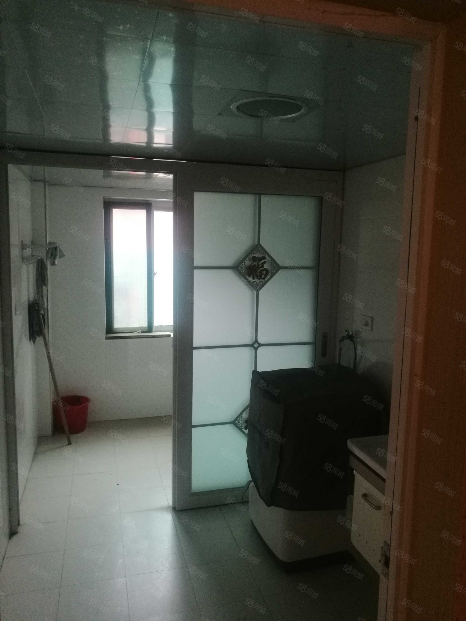 黄家湾路199号小区4室2厅3卫159.66㎡南30万