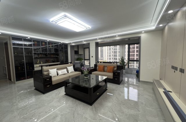 江山印小区 新房未住 豪华装修 送车位 送家具家电