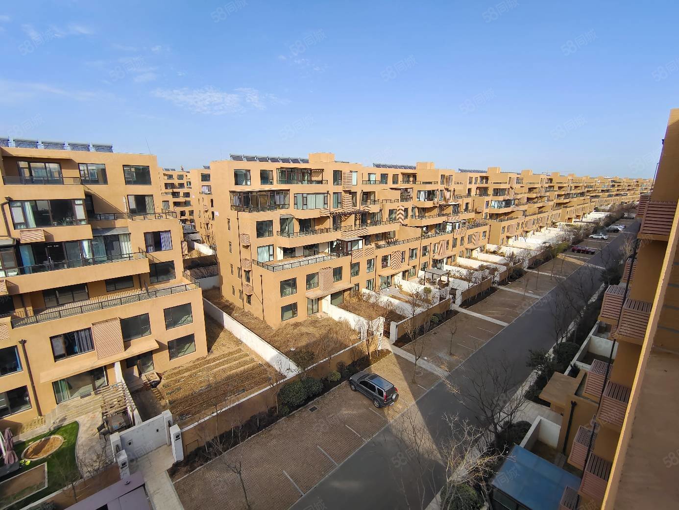 【10图】带院大边户 白鹭湾 203平 流水小院100平