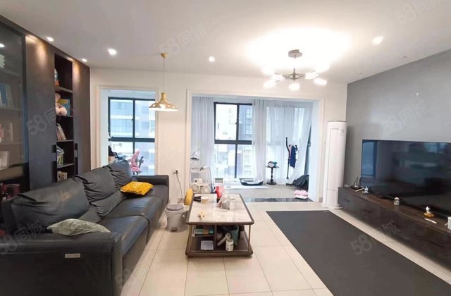 海悦东方3室2厅117.72㎡205万二手房图片