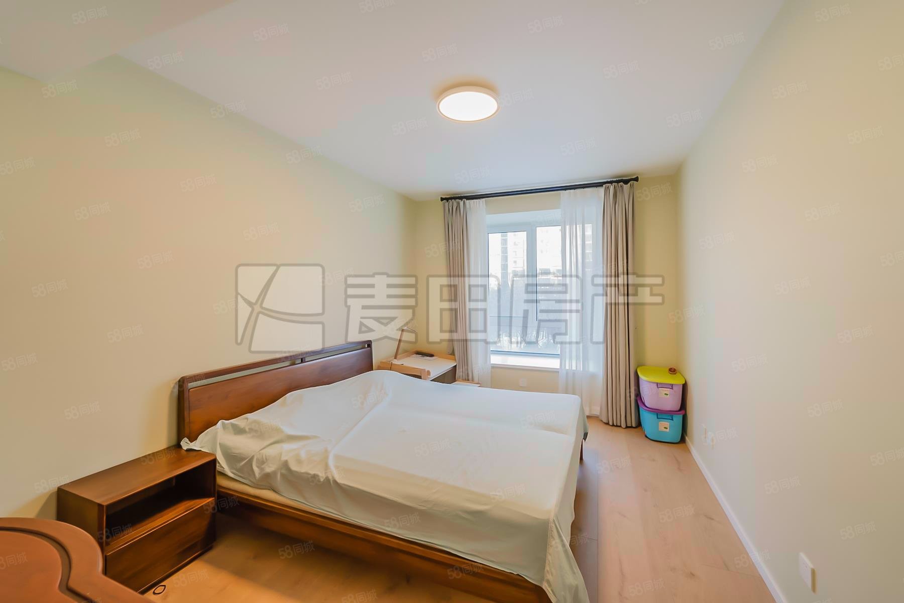 國風上觀4室2廳2衛(wèi)227㎡南北1430萬