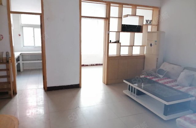 建设路  居住 孝心一楼 带大院子 种菜养花 随时看房