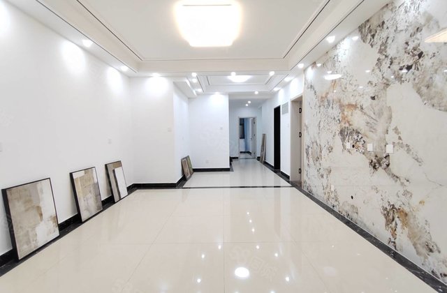 新急 孟达国际新城B2 京装 带车储 免大税送物业城市玖玺