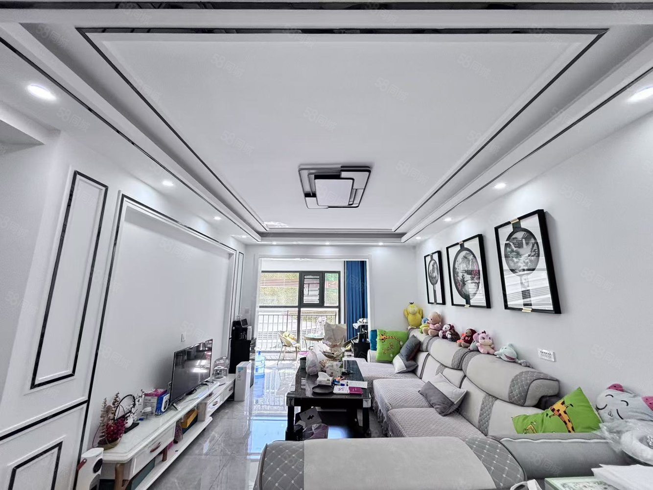 吾悦广场悦湖公馆3室2厅2卫118㎡南北85.6万