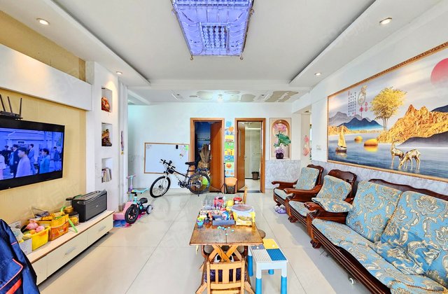 宝盛花园3室2厅130.15㎡160万二手房图片