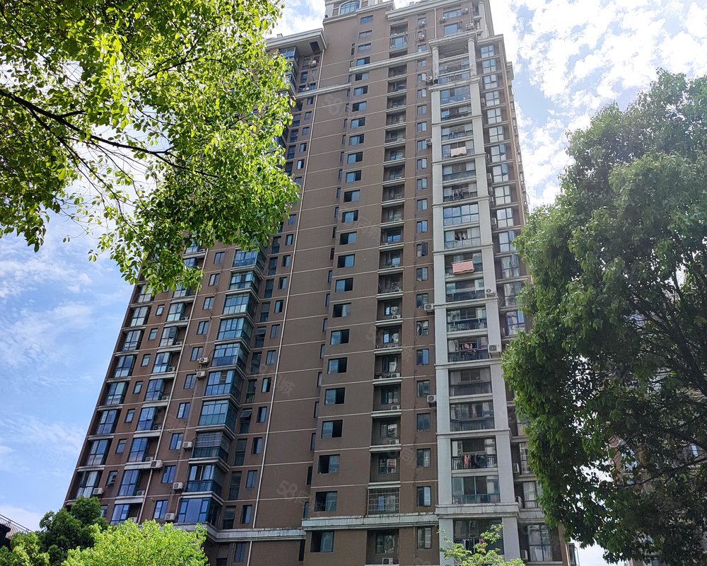 江南春城二期二三环之间