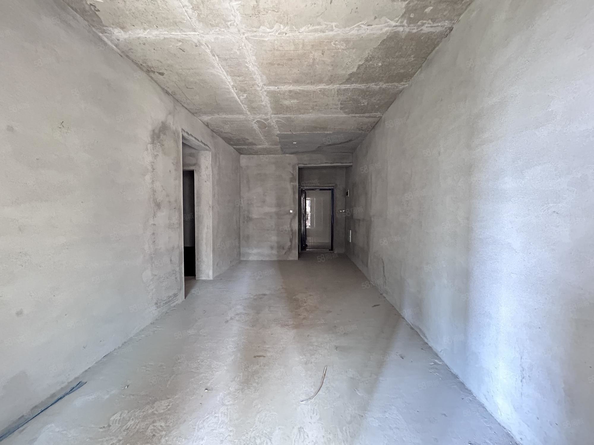 力标澴河壹号院3室2厅1卫95㎡南北42万