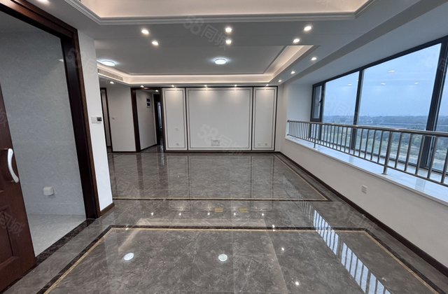 东昌  ，四室两厅两卫，观景房，带车位储藏室