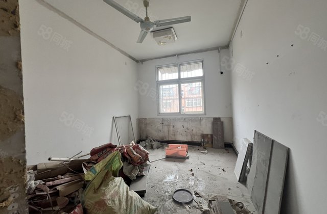 文轩。外国语，柳园小区上下两套，180多平6室79万