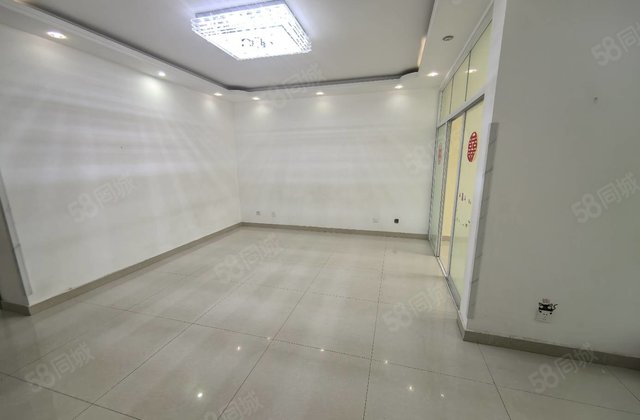 年轻人刚需必看！精装婚房 可5萬入住办完  莲湖花园 五中