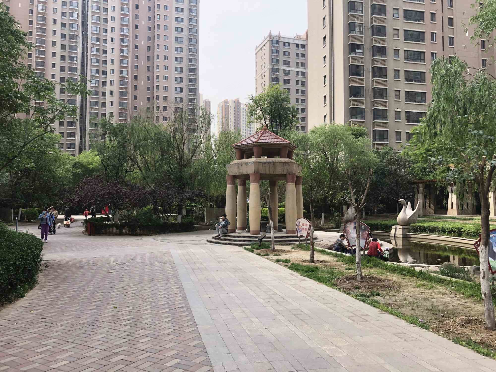 南益名泉春晓3室2厅1卫104.42㎡南北195万