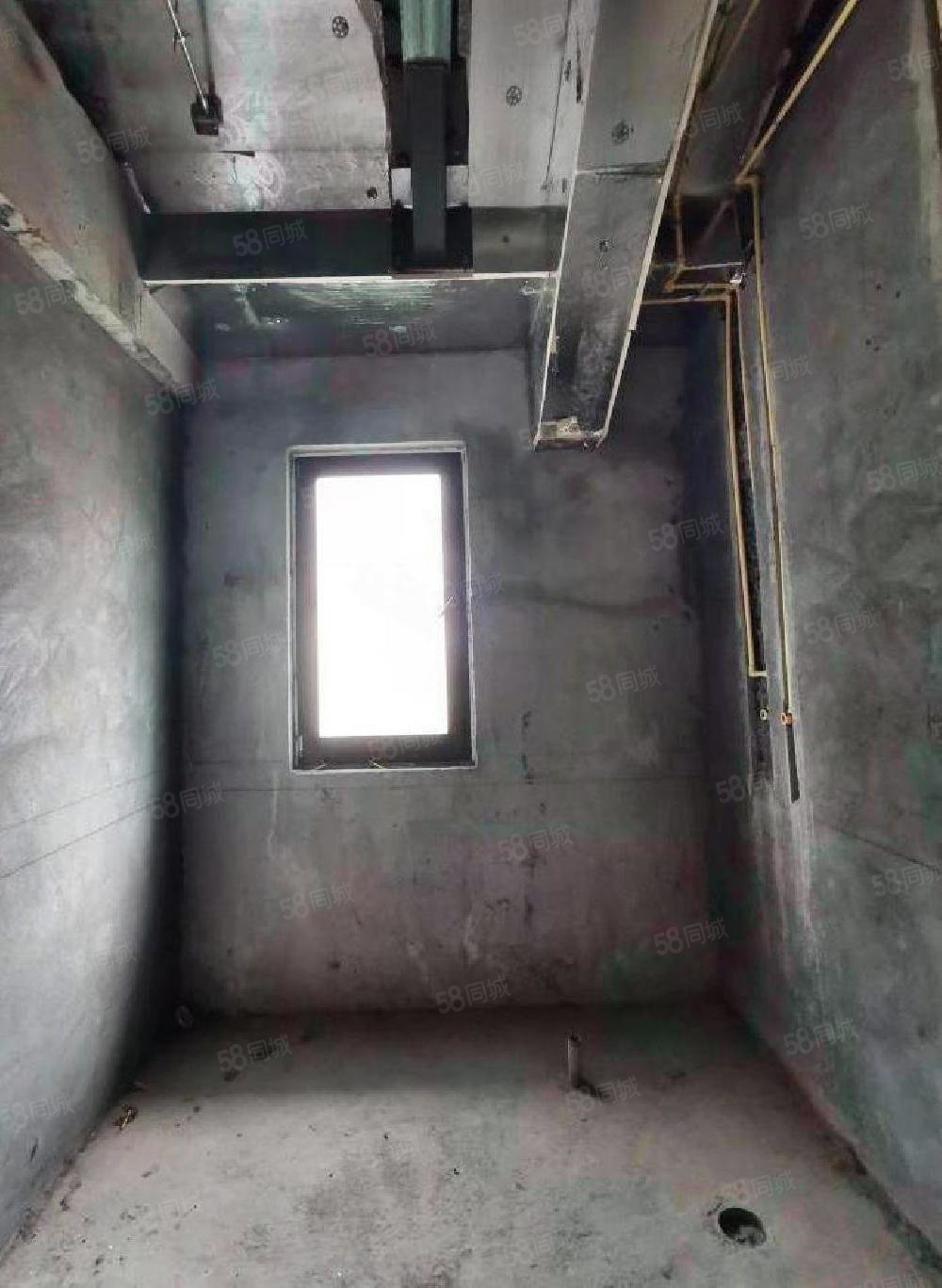 財富公館6室3廳7衛(wèi)1580㎡南北6300萬