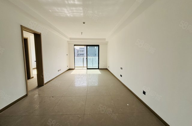 众安顺源里3室2厅111㎡135万二手房图片