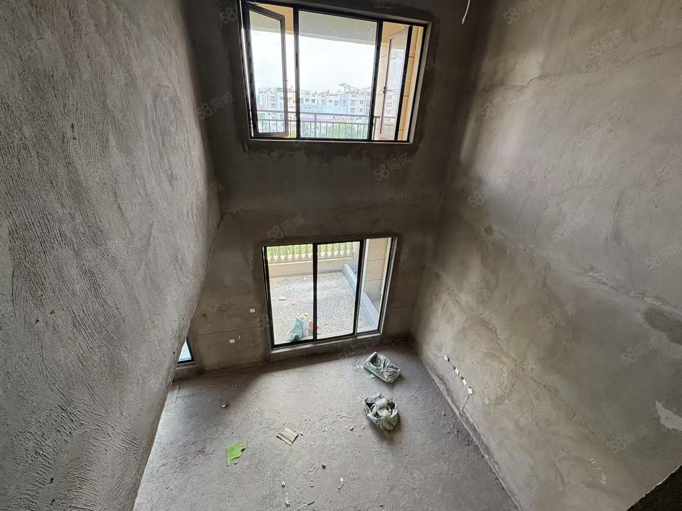 中梁壹号院(别墅)3室2厅3卫161㎡东南178万